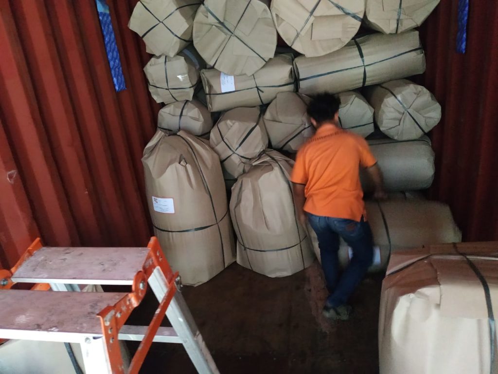 Bali Lighting container Stuffing