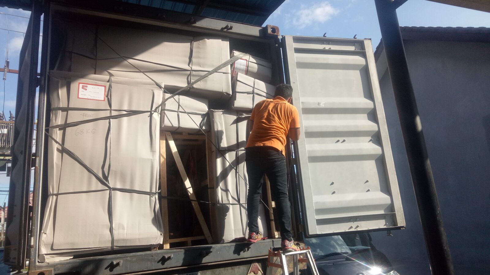 Bali Container 8 Heading to Brisbane Australia> Jetfast Bali Cargo