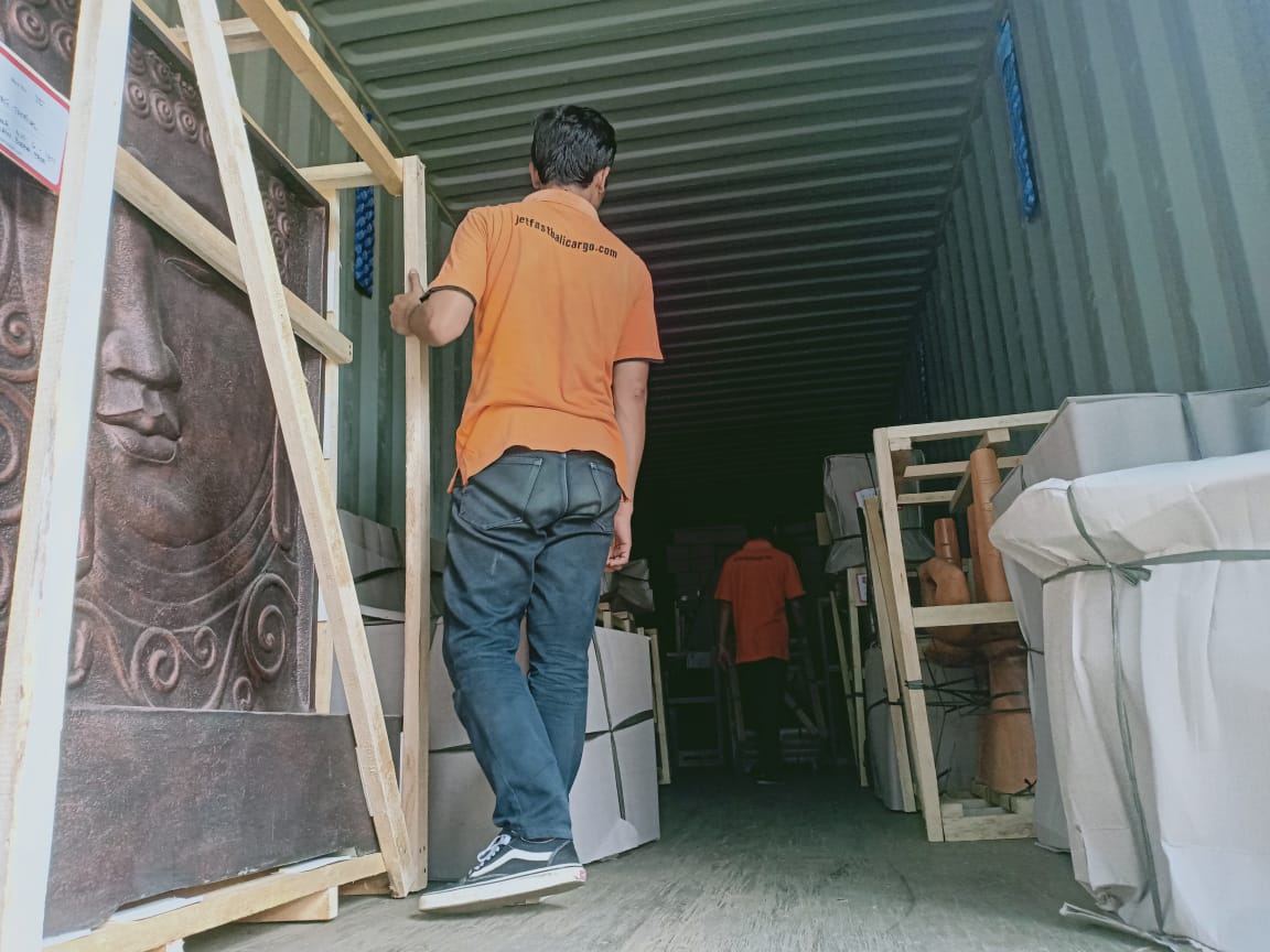 Shipping From Bali to Cairns