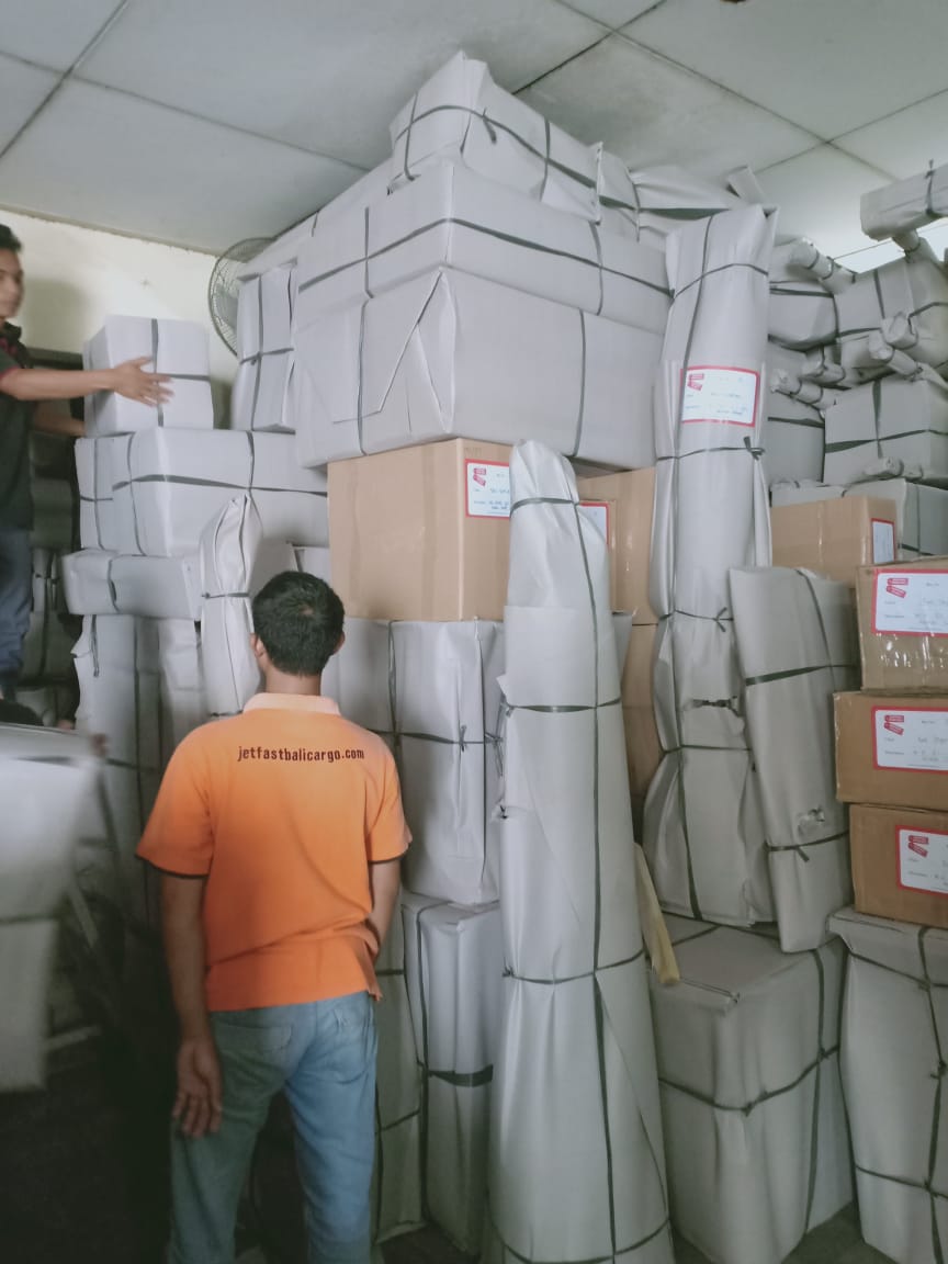 Shipping From Bali to Cairns