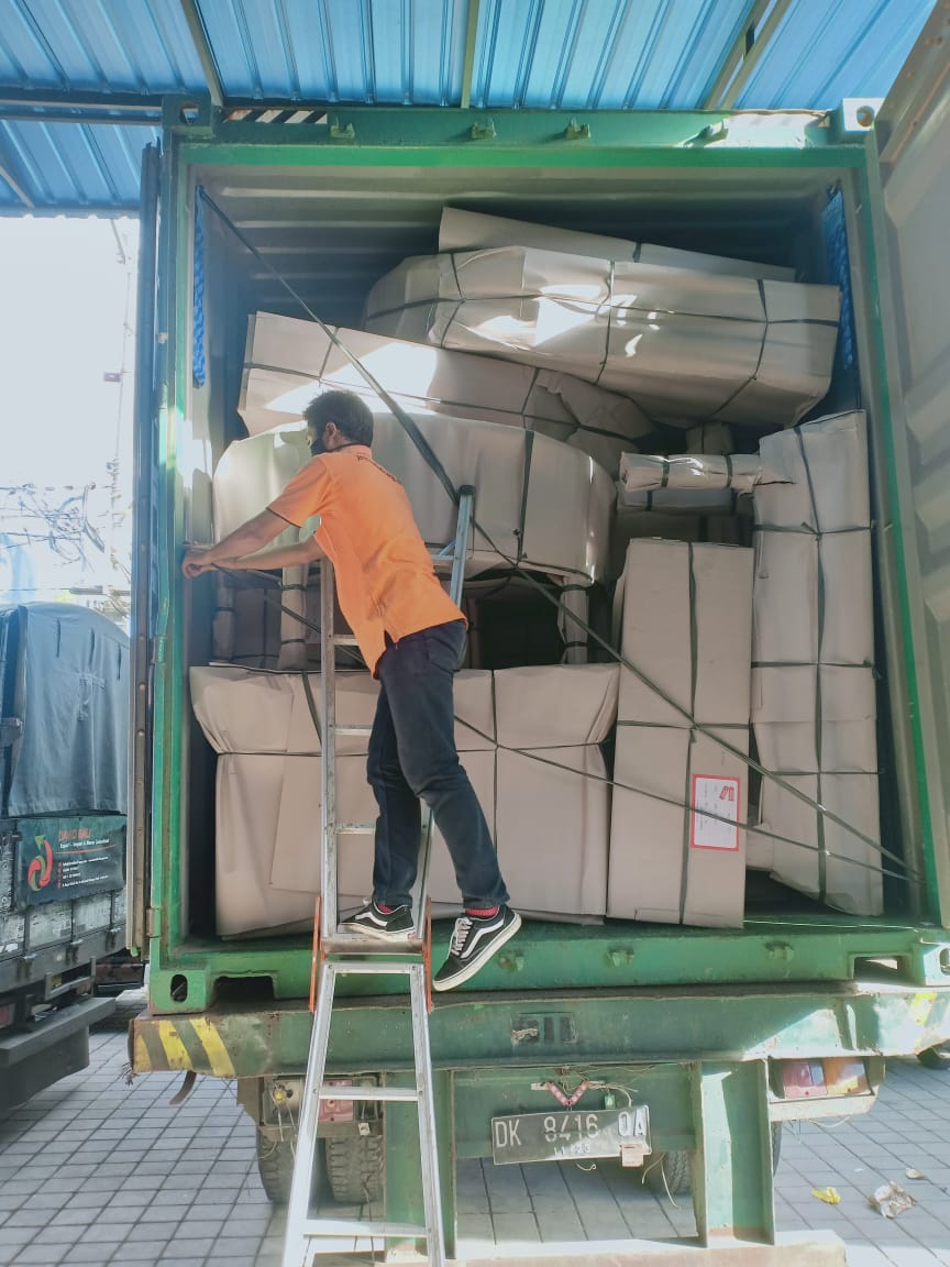 Shipping From Bali to Cairns