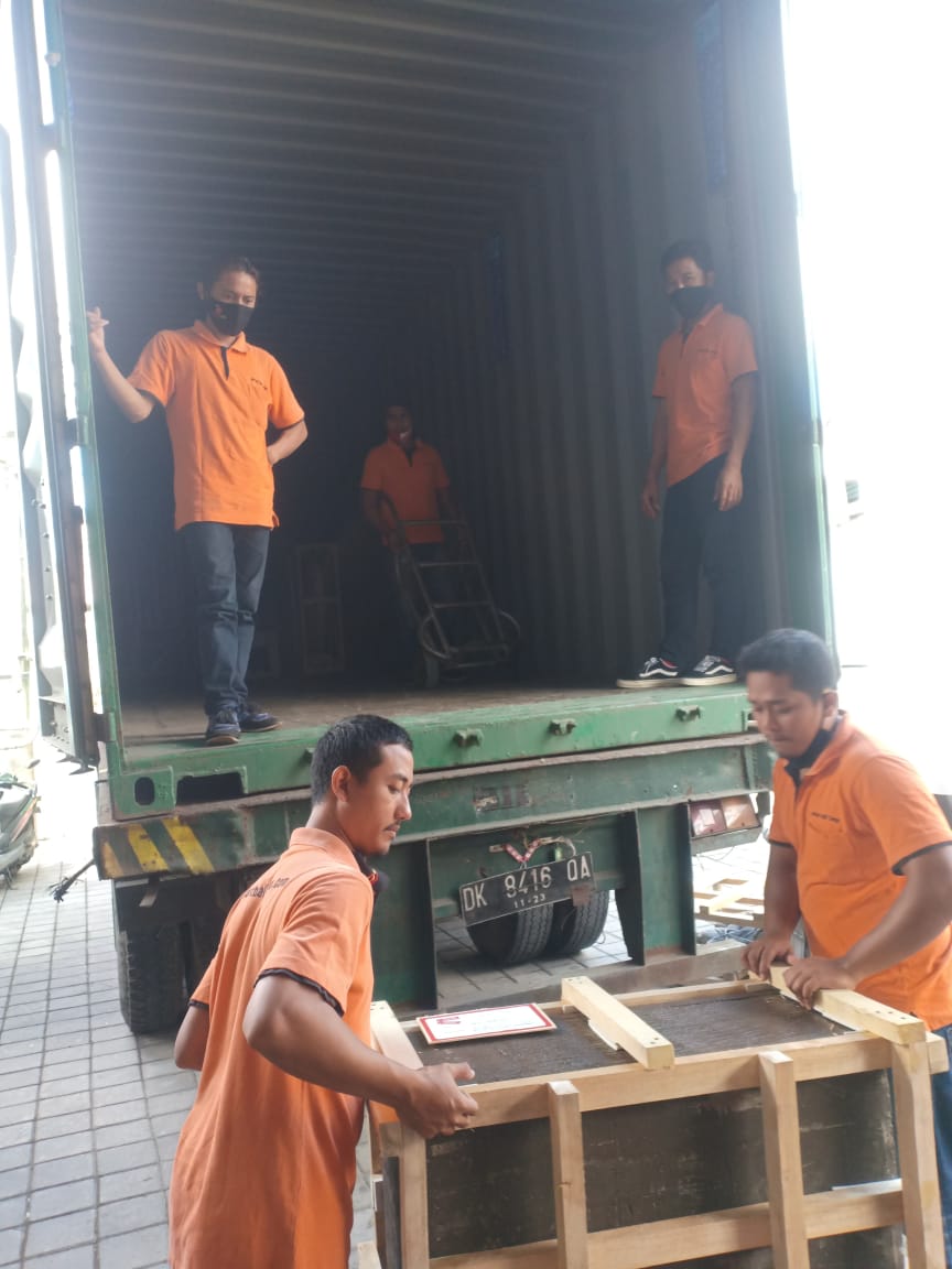 Shipping From Bali to Cairns