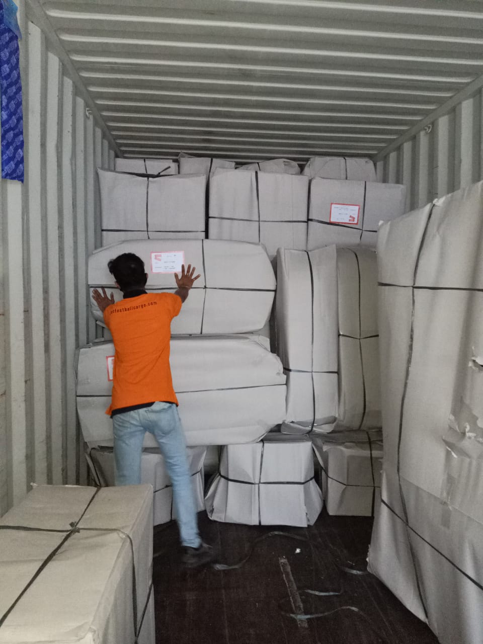 Bali Cargo Shipping